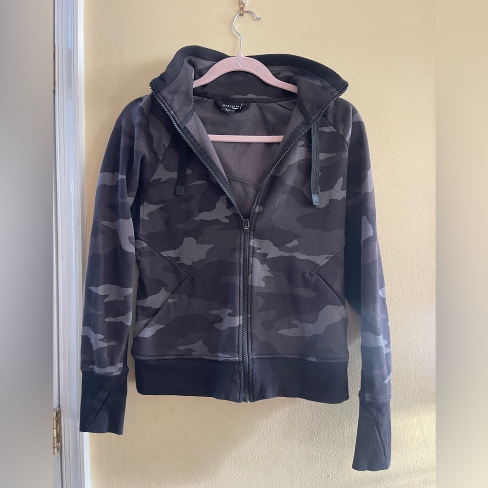 Athleta Triumph Gray Printed Camo Full Zip Fitness Hoodie Jacket - small